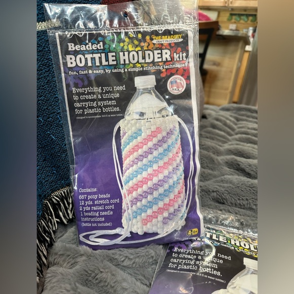 Beaded Bottle Holder Craft Kit, new in packaging. - Picture 1 of 2